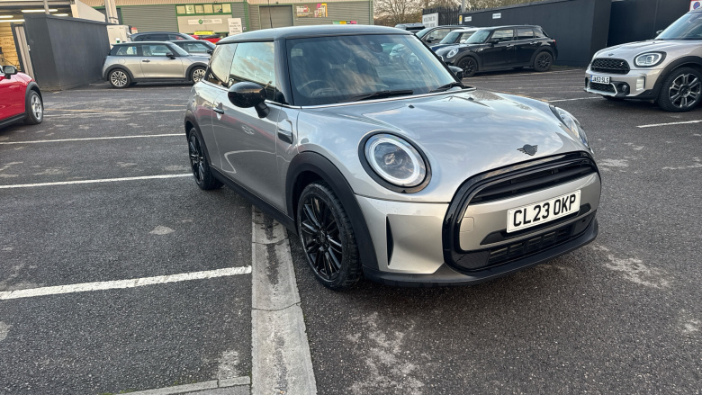 MINI Hatchback 1.5 Cooper Exclusive 3dr Petrol Hatchback
